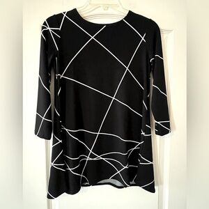 Alfani Black and White Graphic 3/4 Sleeve Tunic Style Petite Small